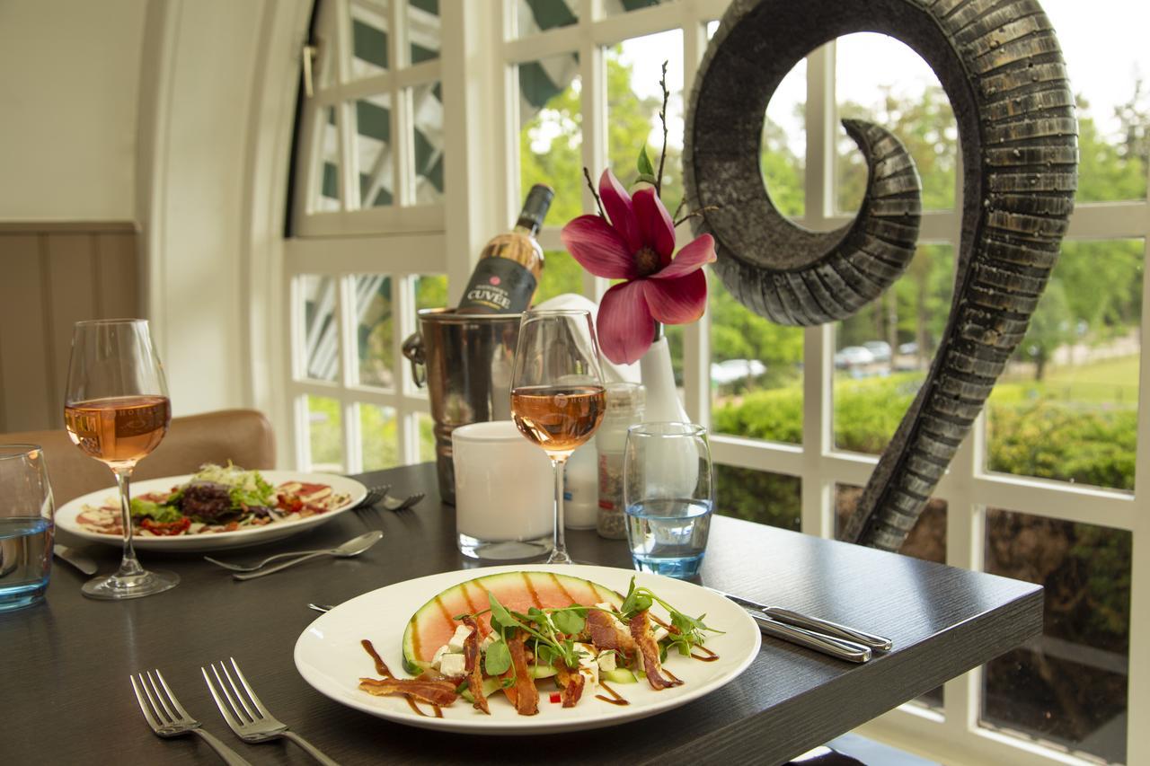 Fletcher Hotel Restaurant De Wipselberg-Veluwe Beekbergen Bagian luar foto