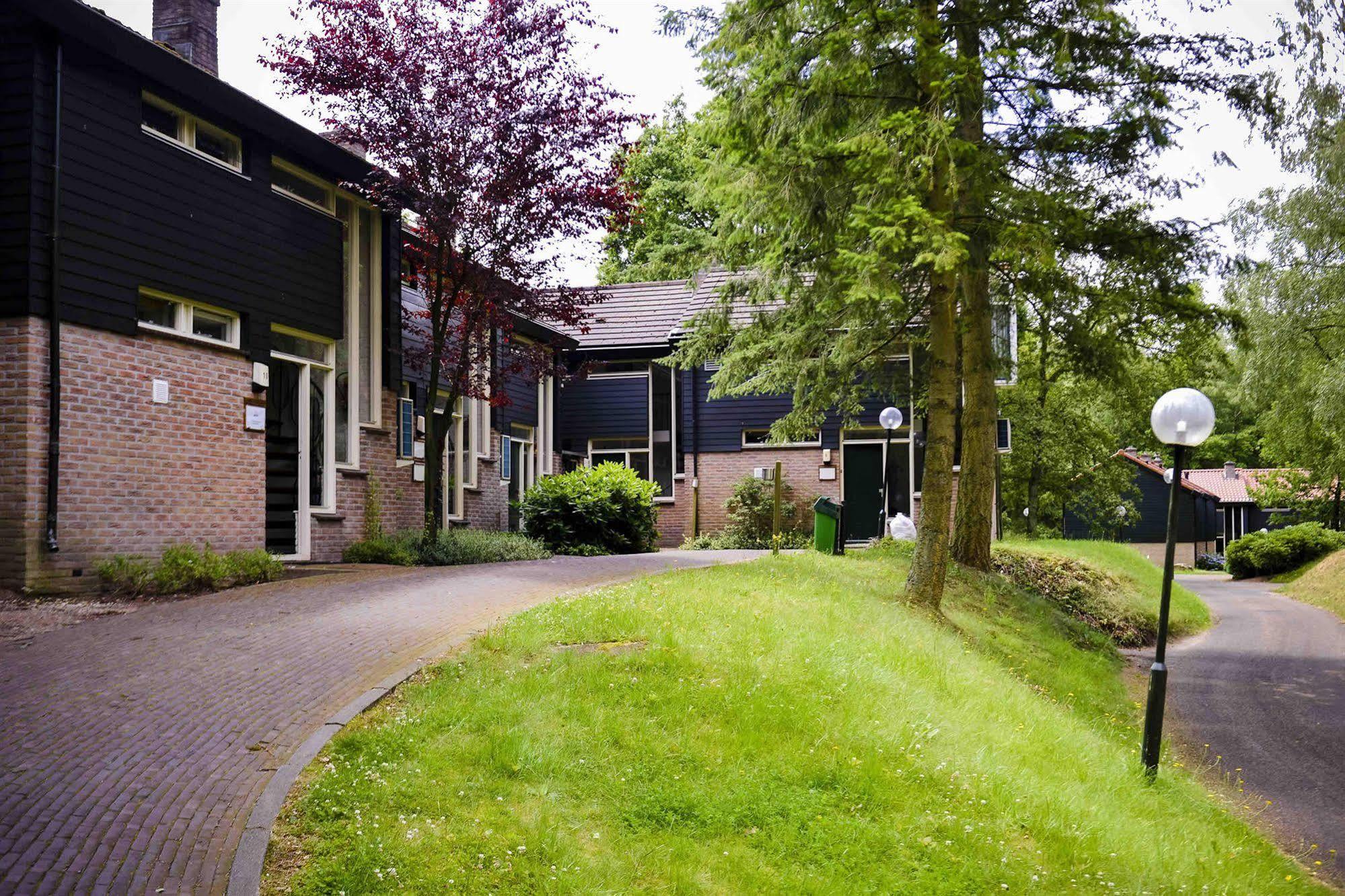 Fletcher Hotel Restaurant De Wipselberg-Veluwe Beekbergen Bagian luar foto