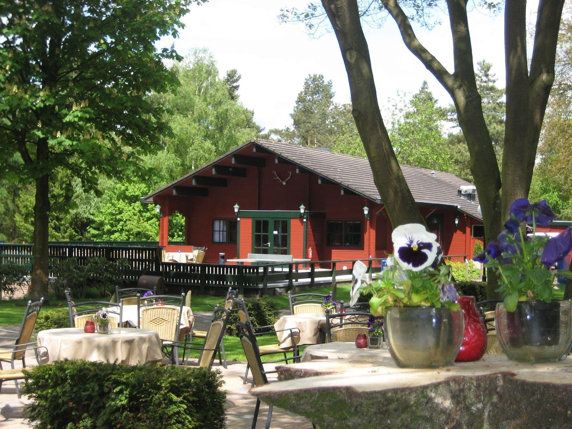 Fletcher Hotel Restaurant De Wipselberg-Veluwe Beekbergen Bagian luar foto